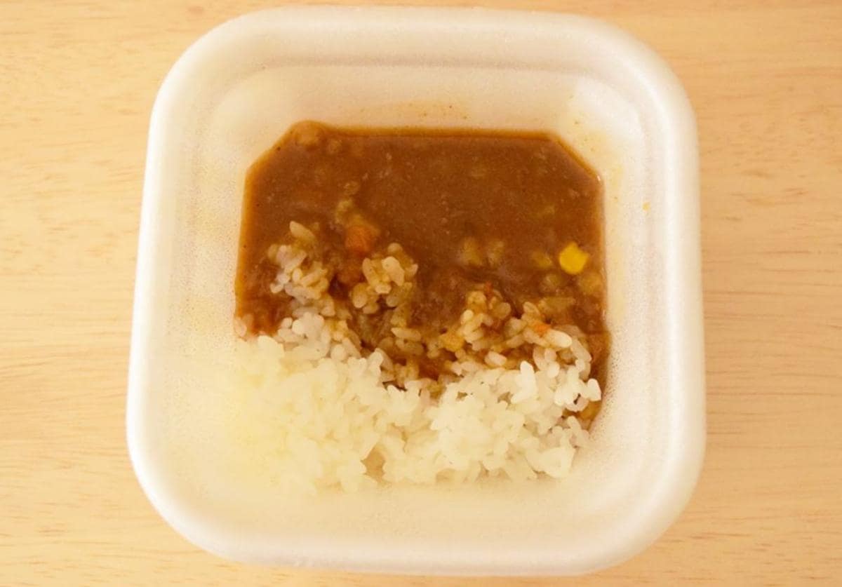 すき家では甘口で量は少なめの「お子様カレー」もテイクアウトできます。