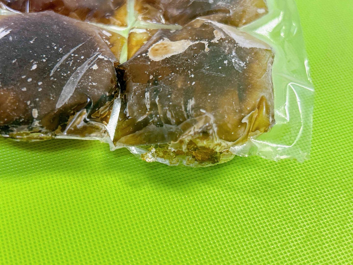 アイスキューブを上手く取り出すコツは「慣れ」