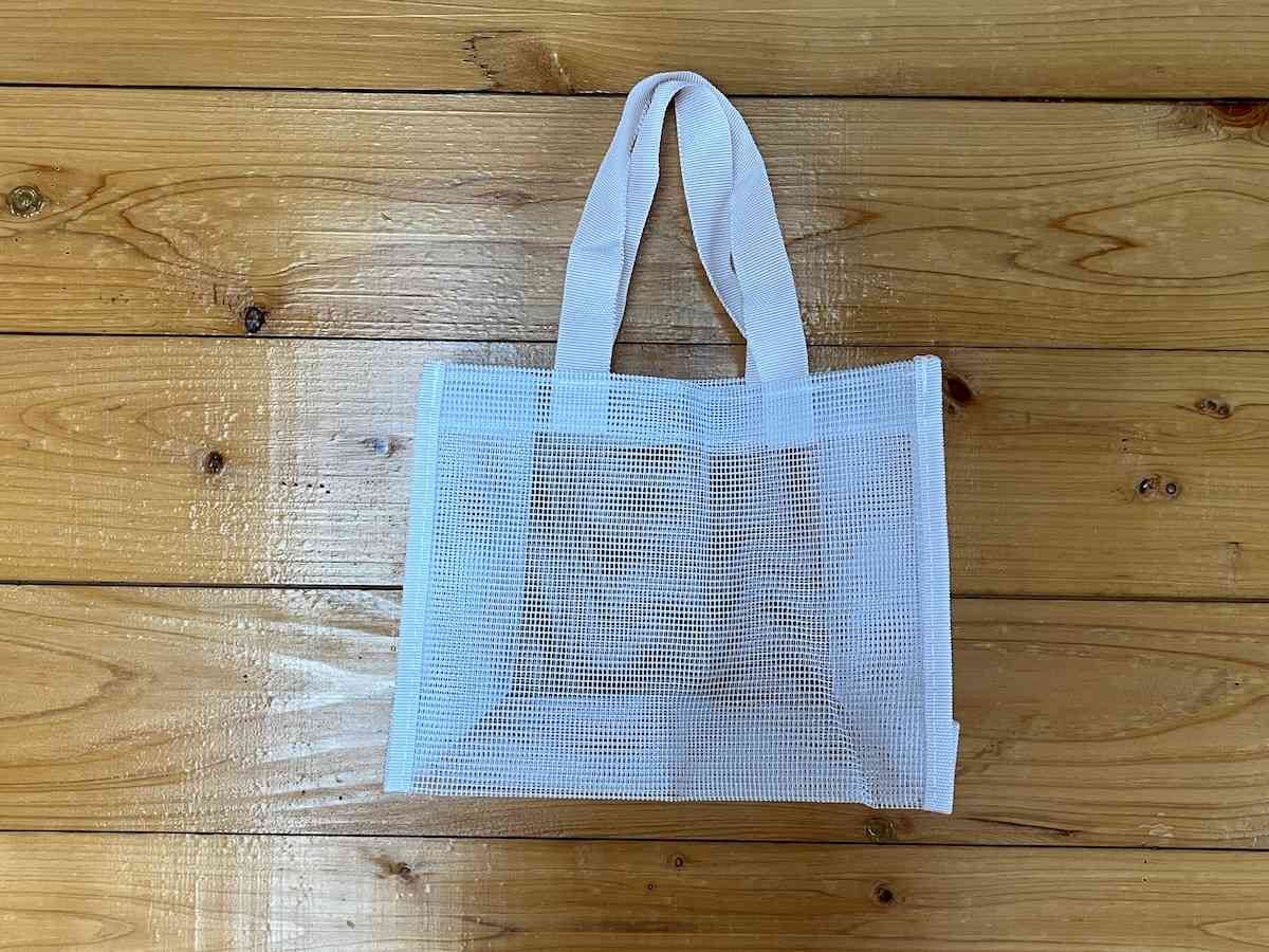 内側もメッシュのバッグ