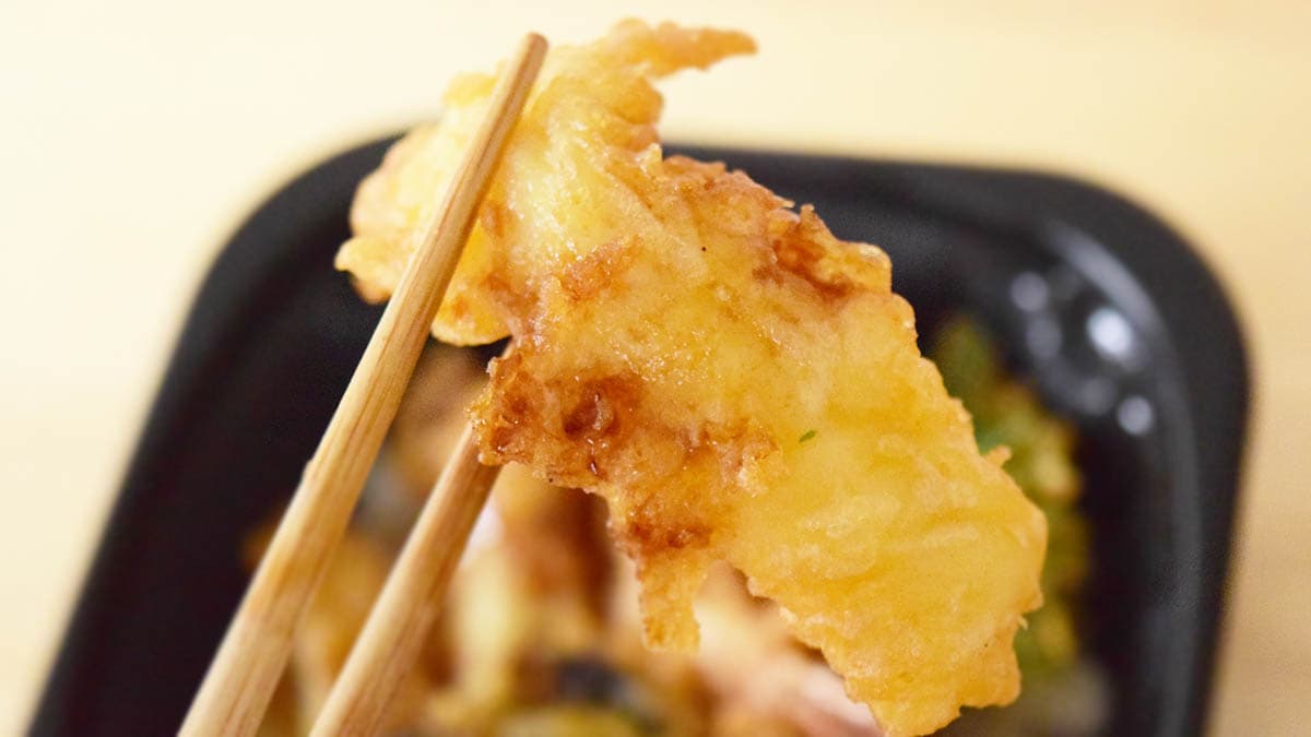 白身魚天の代わりなのか、いか天が1本入っていました。