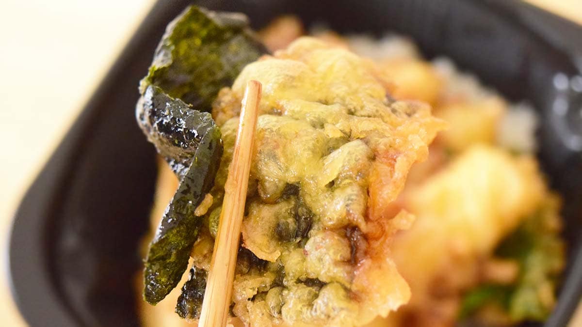のり天は半分だけ衣がついています。