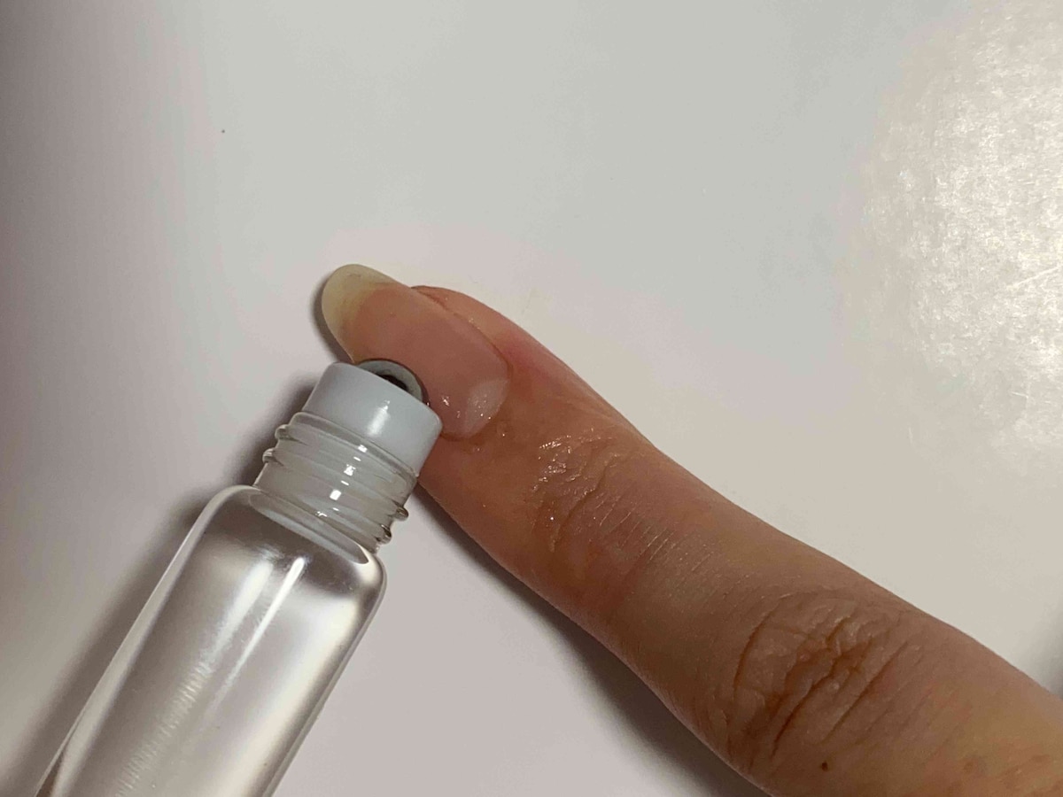 7.手を洗いネイルオイルで保湿する
