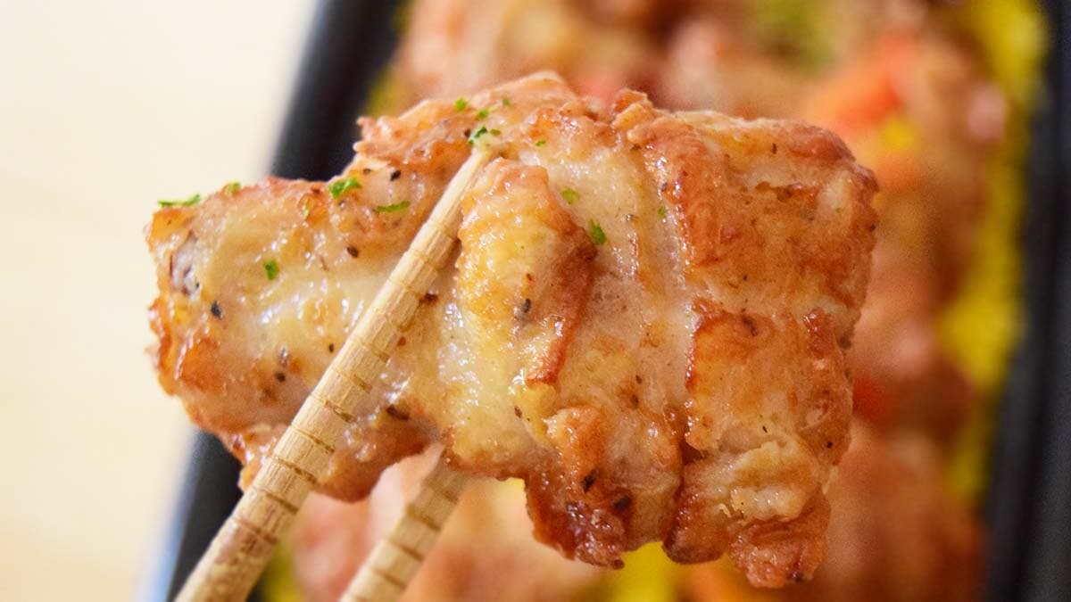 大きなチキンが10本入っていますので、家族とシェアしやすいですよ。