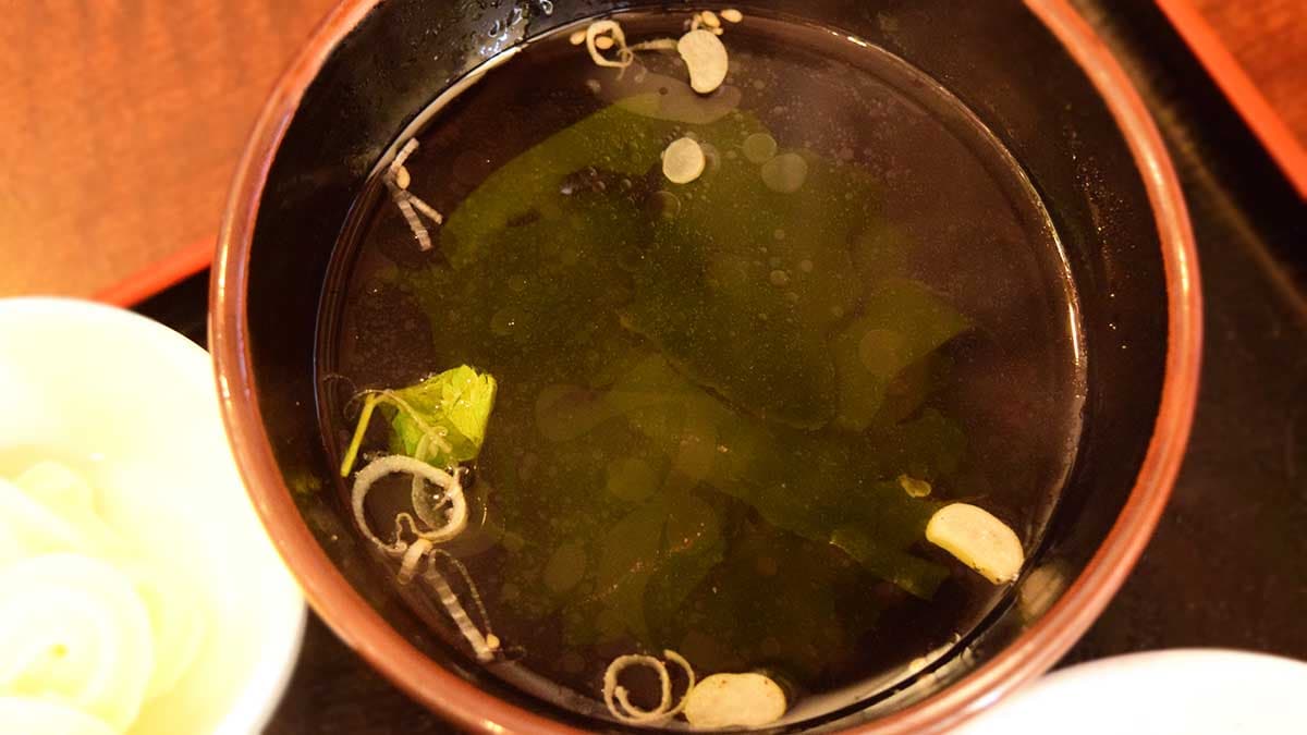 ワカメスープは優しい味わい