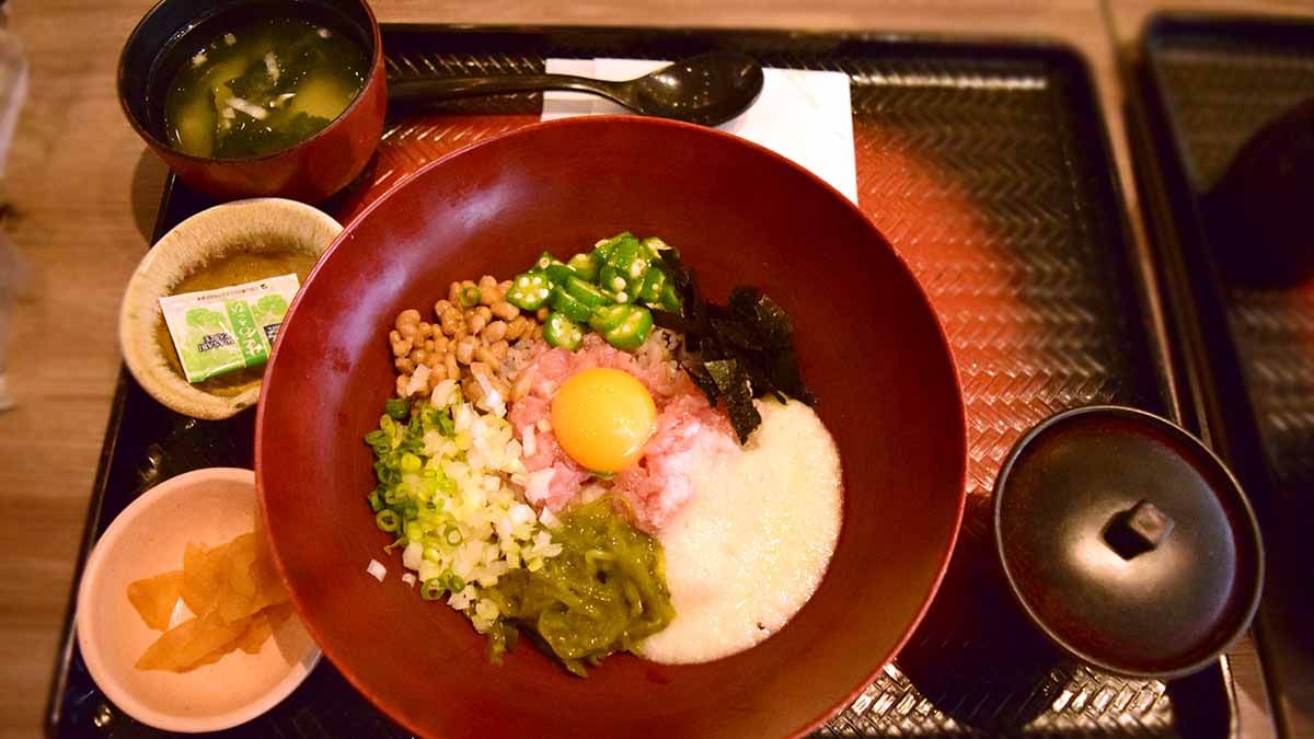 大戸屋ばくだん丼定食