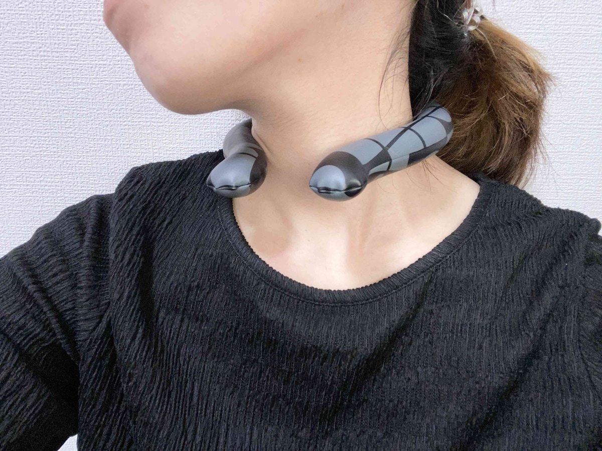 冷蔵庫・冷凍庫で冷やした「クールネックバンド」はしっかりひんやりしていて良い感じ