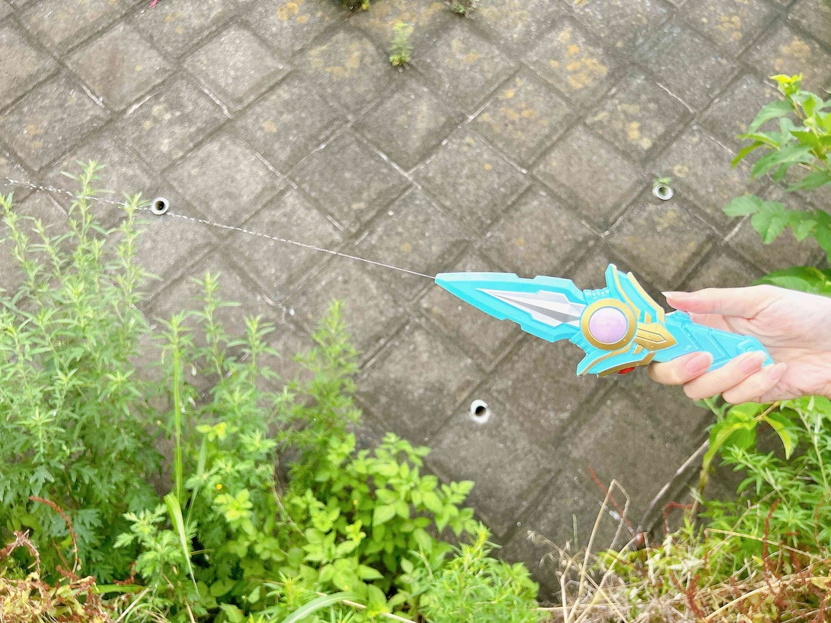 水の技を使っているようなかっこいいデザイン