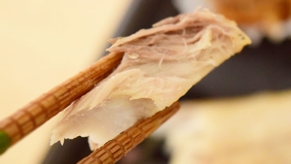 ほどよい塩気と脂身でごはんが進む味わいに仕上がっています。