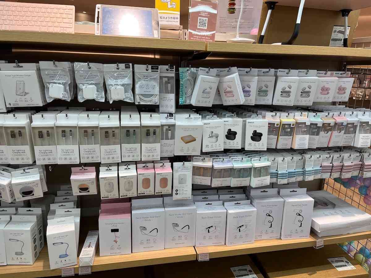 スリーピーのパソコンやスマホ関連商品の売り場