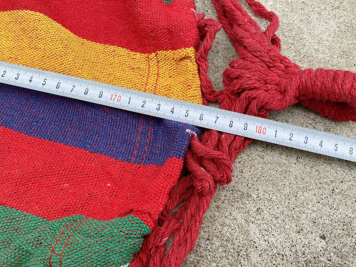縦は約176cm