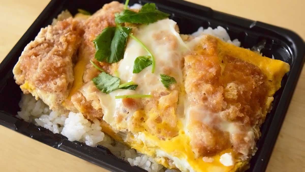 きめの細かさと上質な味わいのカナダ産三元豚を使用。