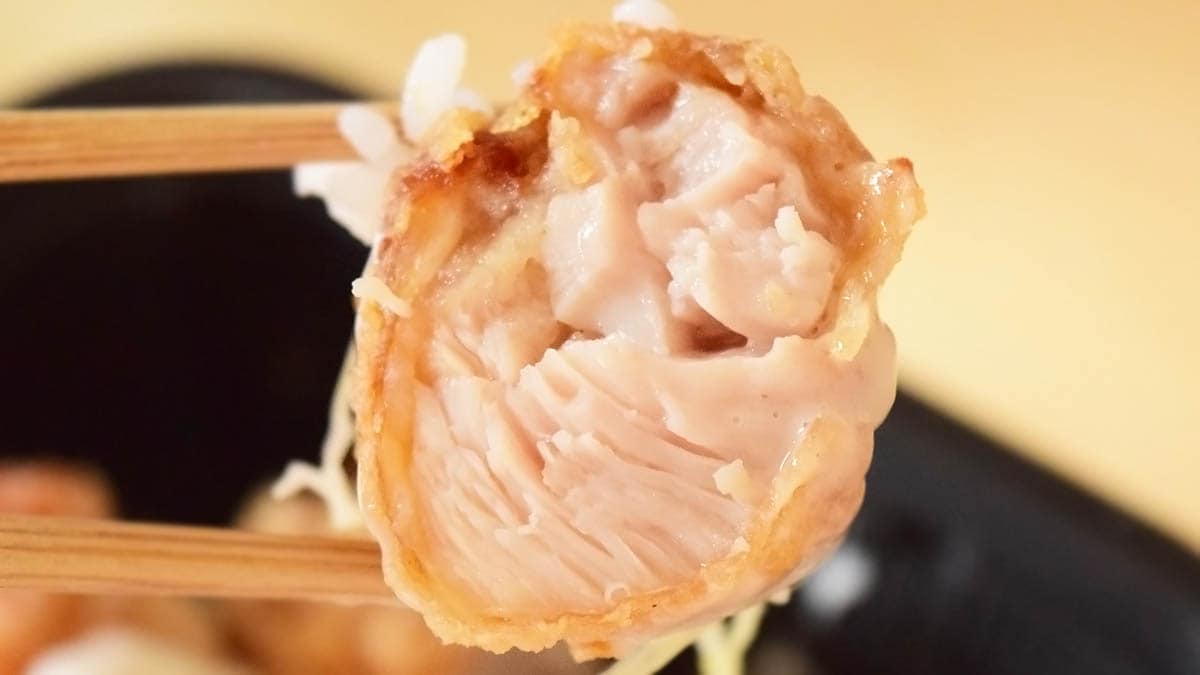 衣はカリッとしていて、お肉はジューシー。
