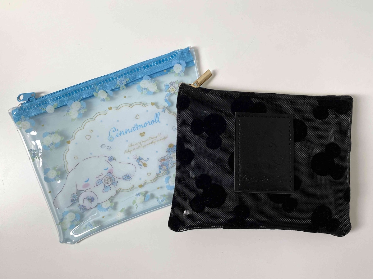 サンリオやディズニーのキャラクターポーチもキャンドゥ価格で購入できる