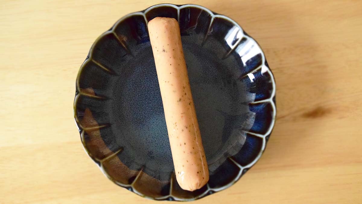ソーセージのように弾力のある食感。