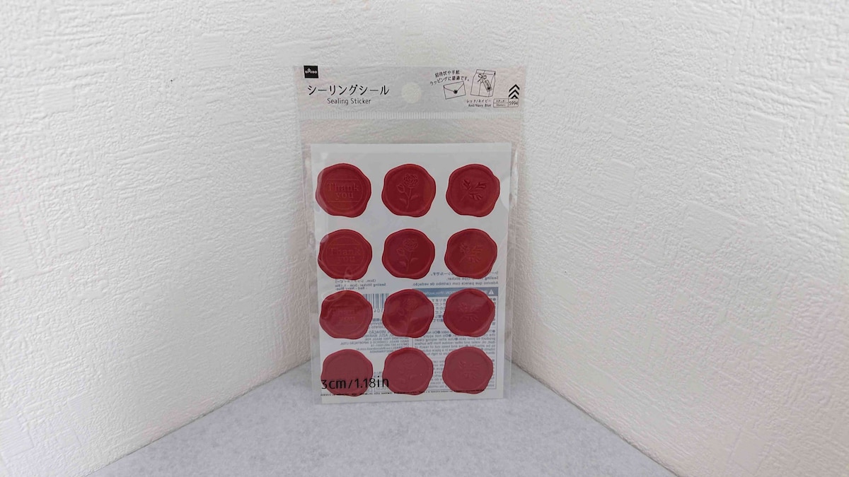 ダイソーの「シーリングシール 3cm レッド・ネイビー」