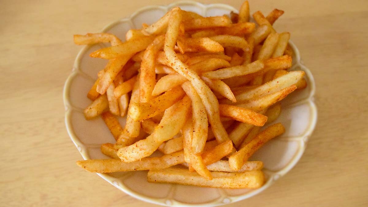 お持ち帰りして時間経過していたからか、ポテトはシナシナ