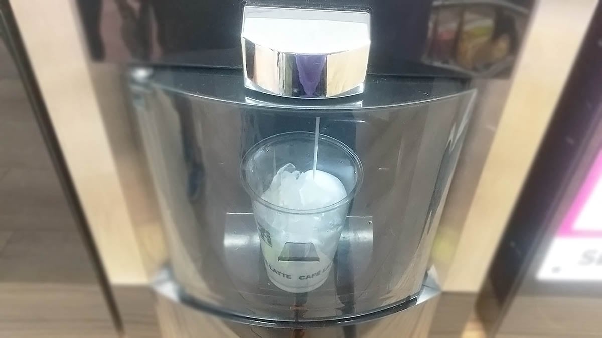待つこと1～2分後に紅茶が抽出されますよ。