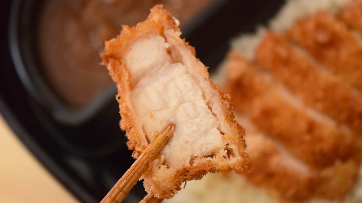 カツのパサつきはなく、肉そのものも旨味も堪能できます。