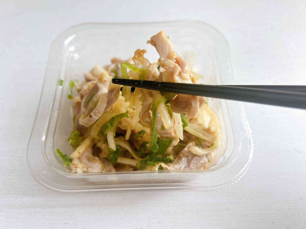玉ねぎの辛味がクセになるおいしさ
