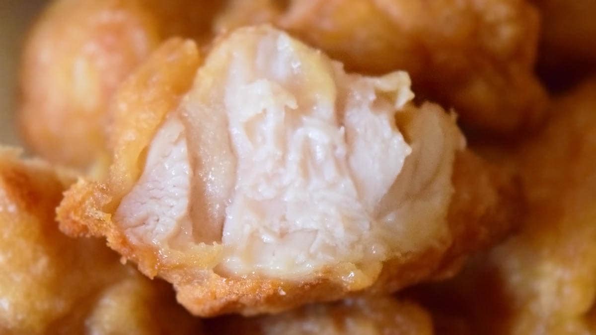醤油とショウガの味がしっかりとついていますので、そのままおいしくいただけます。