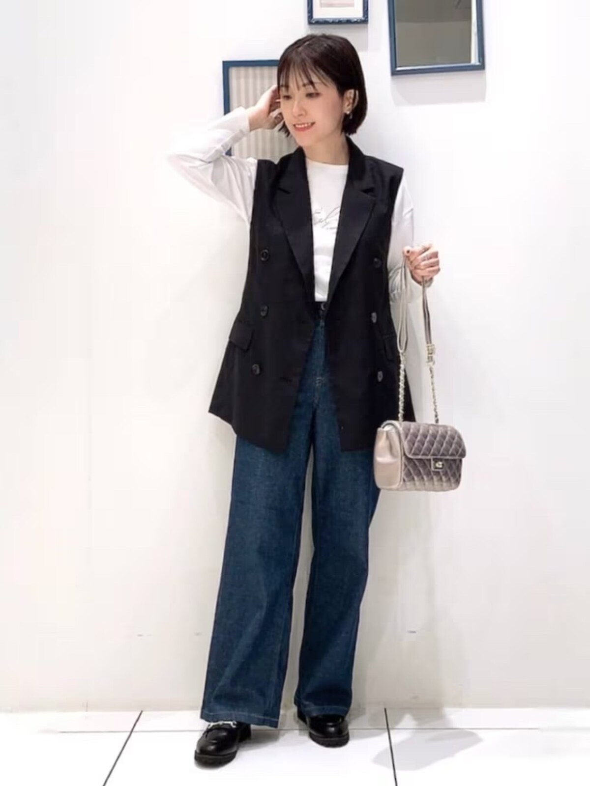 今っぽさ抜群のジレは体型カバーにも効く優れもの　出典：WEAR