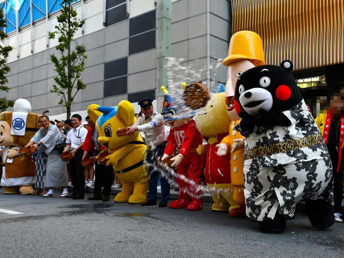 ＝8月3日、東京都中央区