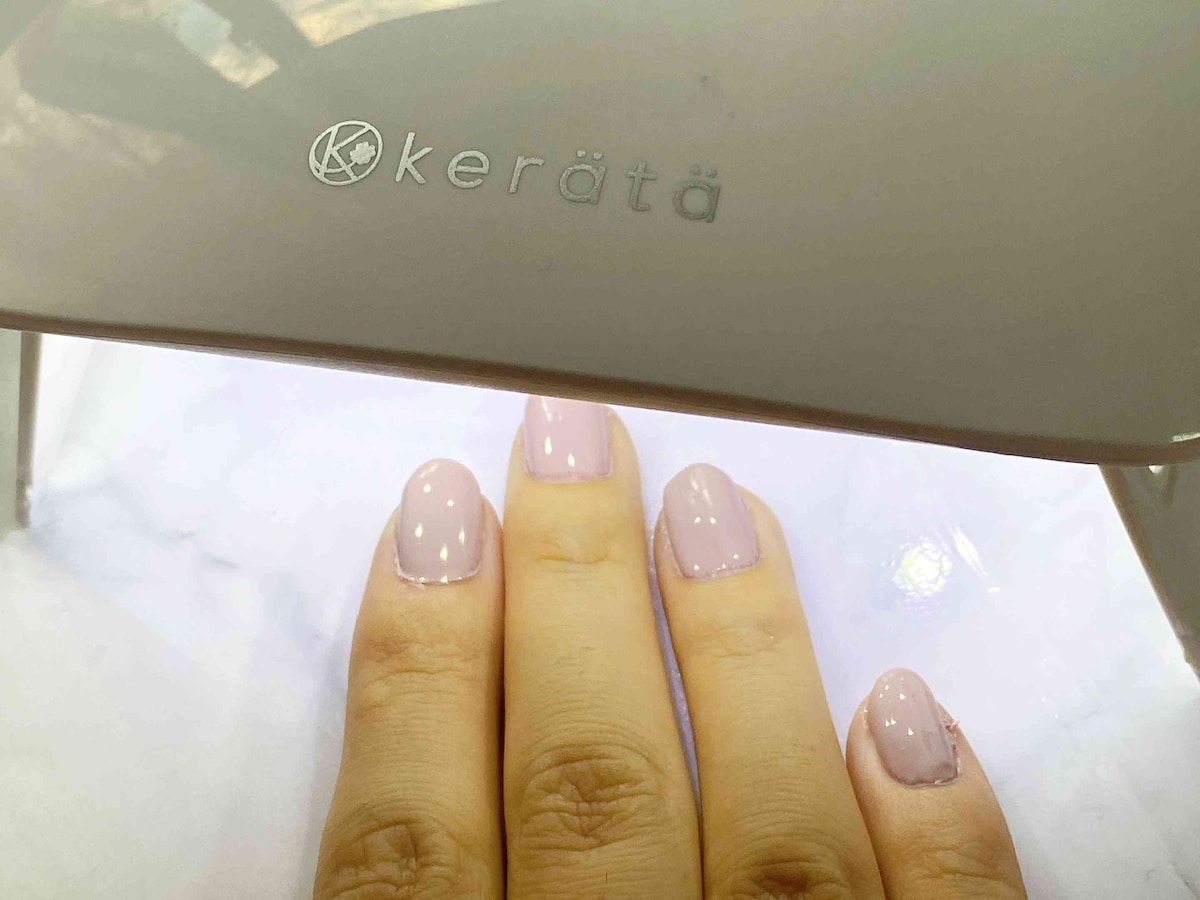 7.LEDライトで約1分、またはUVライトで約2分硬化する