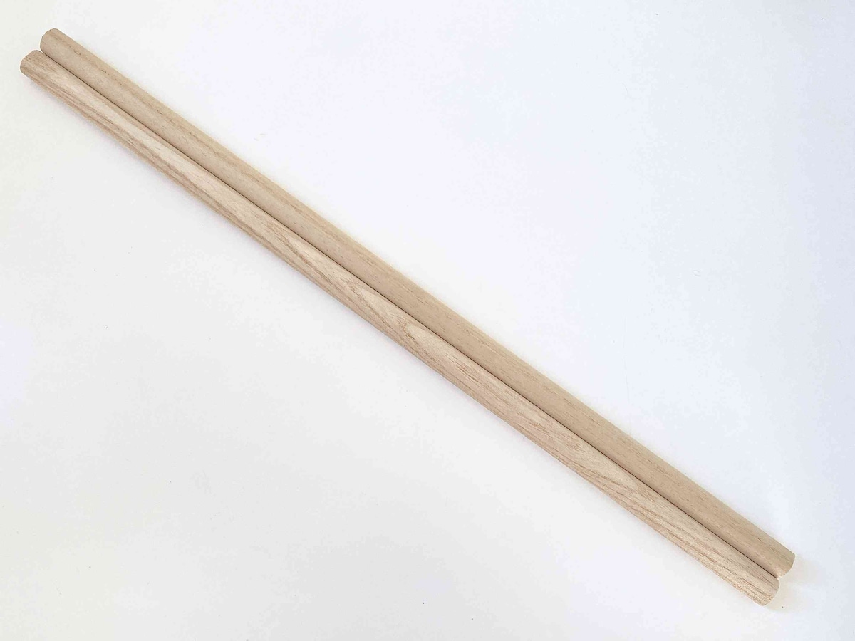 持ち運び＆カットしやすい丸棒タイプ「木製丸棒 2P」