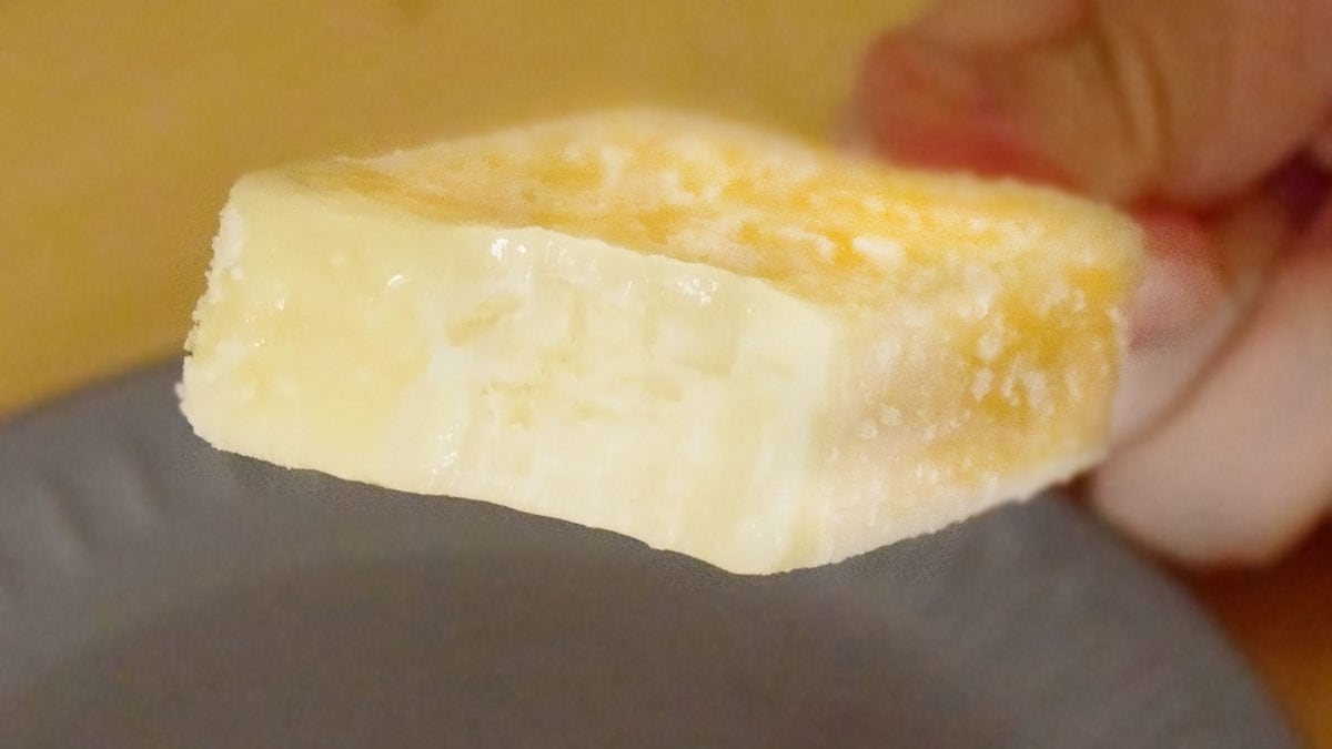氷菓ですが、ややねっとりとした食感。