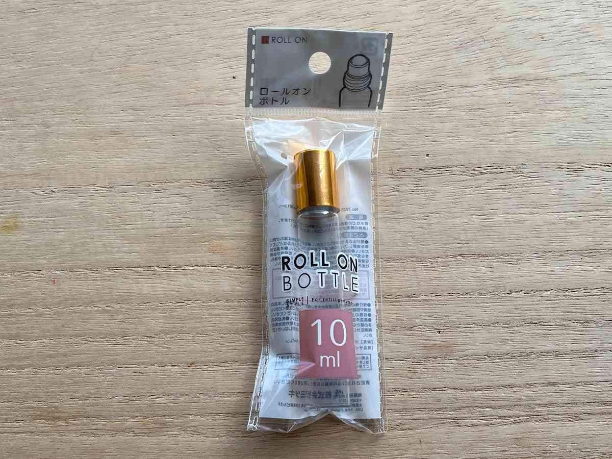 ダイソーの「コロンローラー 10ml ステンレスボール」