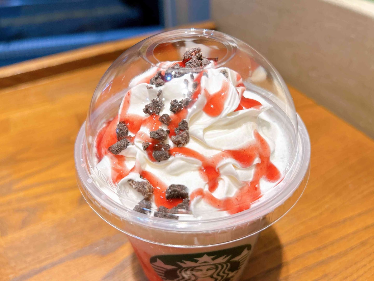 ベリーの甘酸っぱさは控えめで飲みやすい