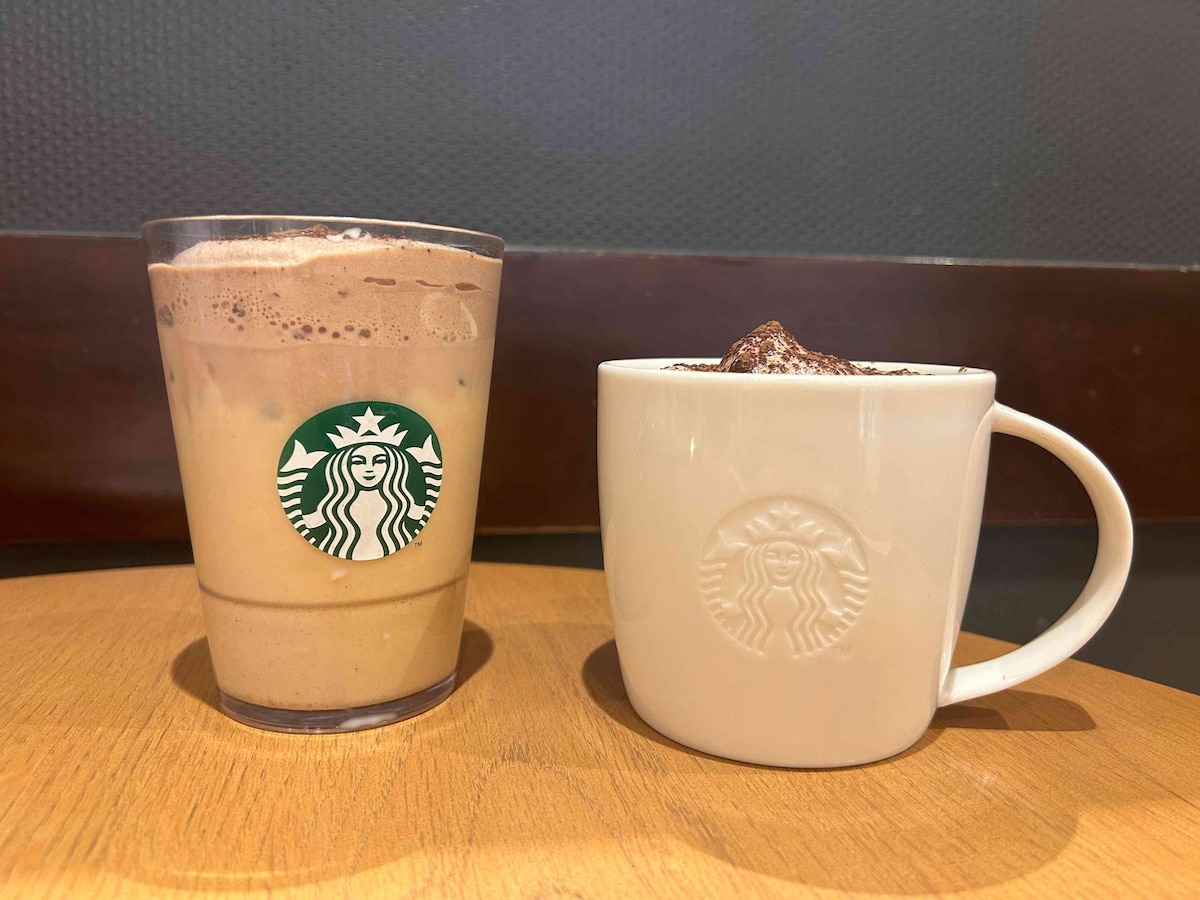 ホット・アイスどちらもOK！ 気分に合わせて注文できる