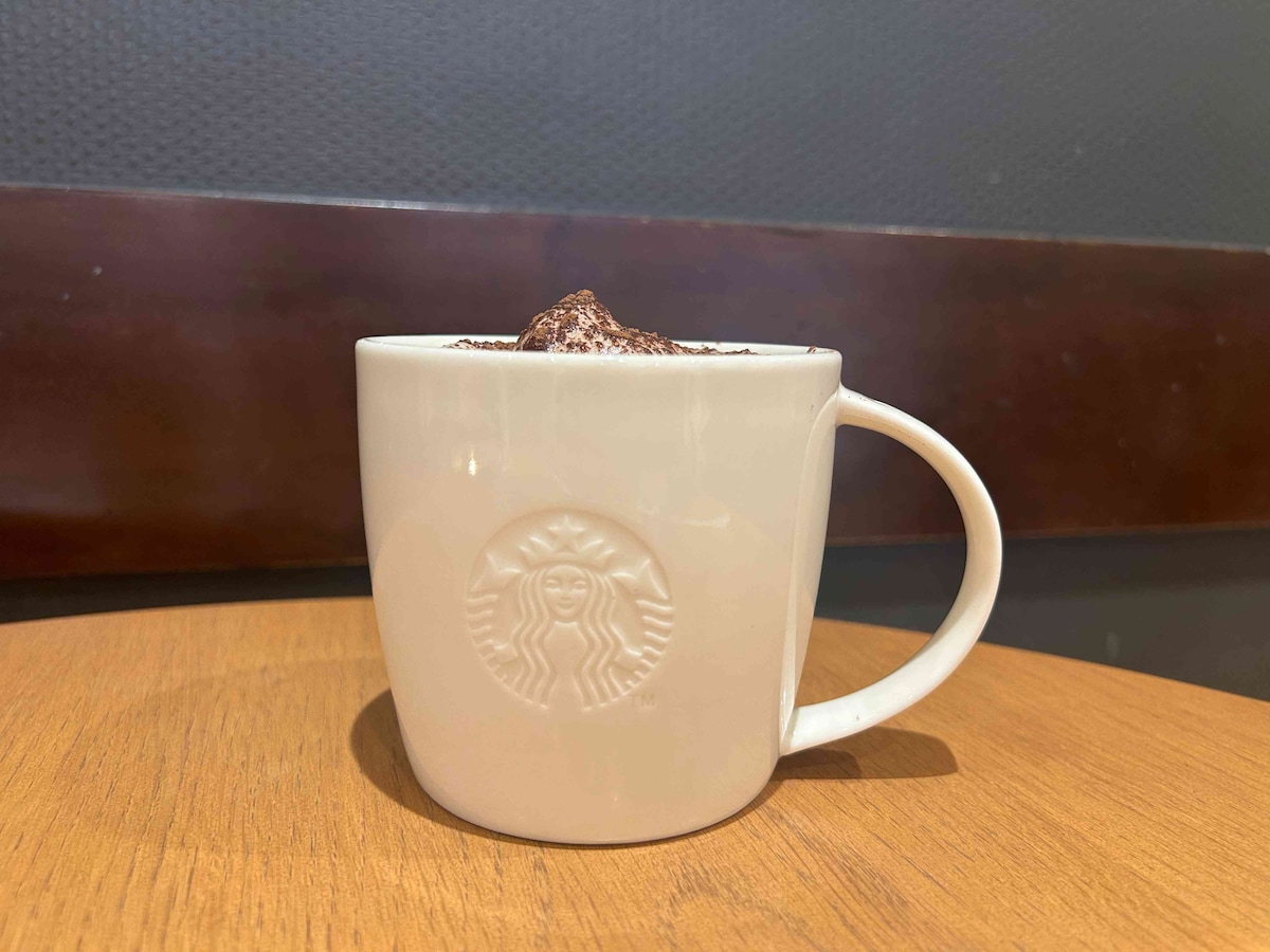 コーヒー好きさんは苦味が残るホットがおすすめ！