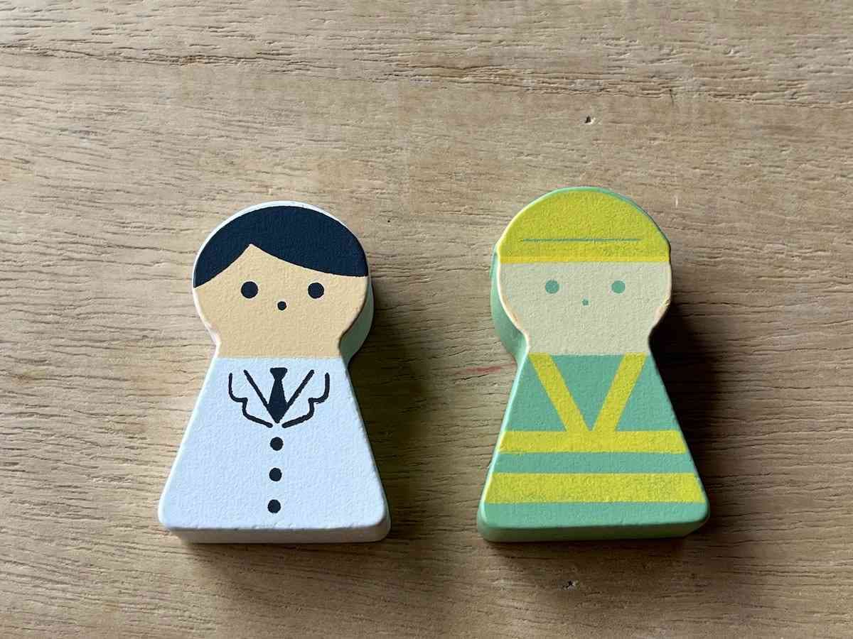 セリアの「木製おもちゃ 働く人&住人」