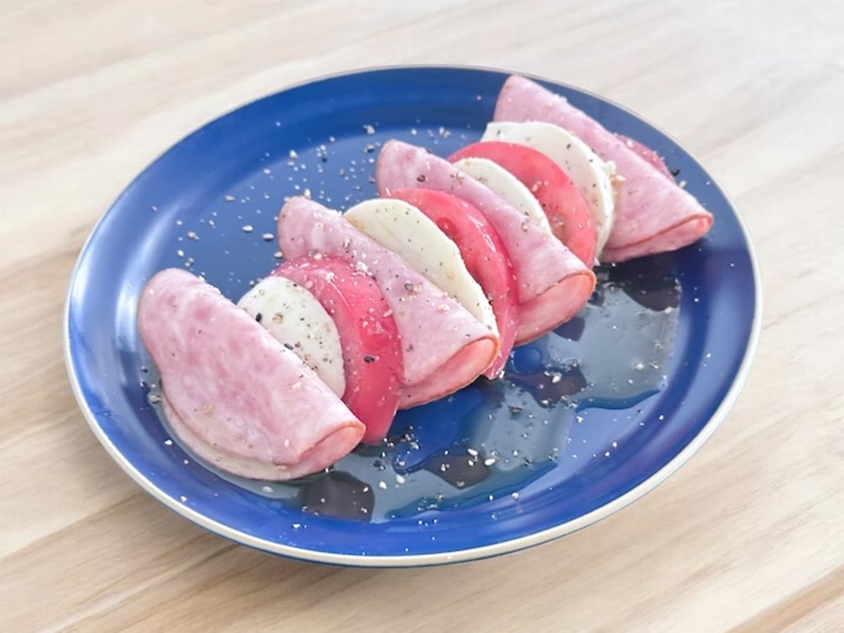 シャウスライスレシピ　カプレーゼ