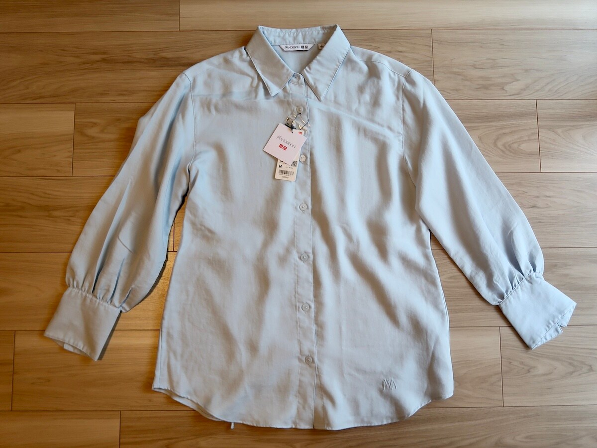 ユニクロ　ドローストリングシャツ　3990円（税込）