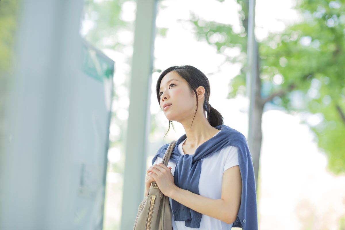 個人向け国債・固定5年を金利0.6％で100万円購入すると、半年後にもらえる利息はいくら？