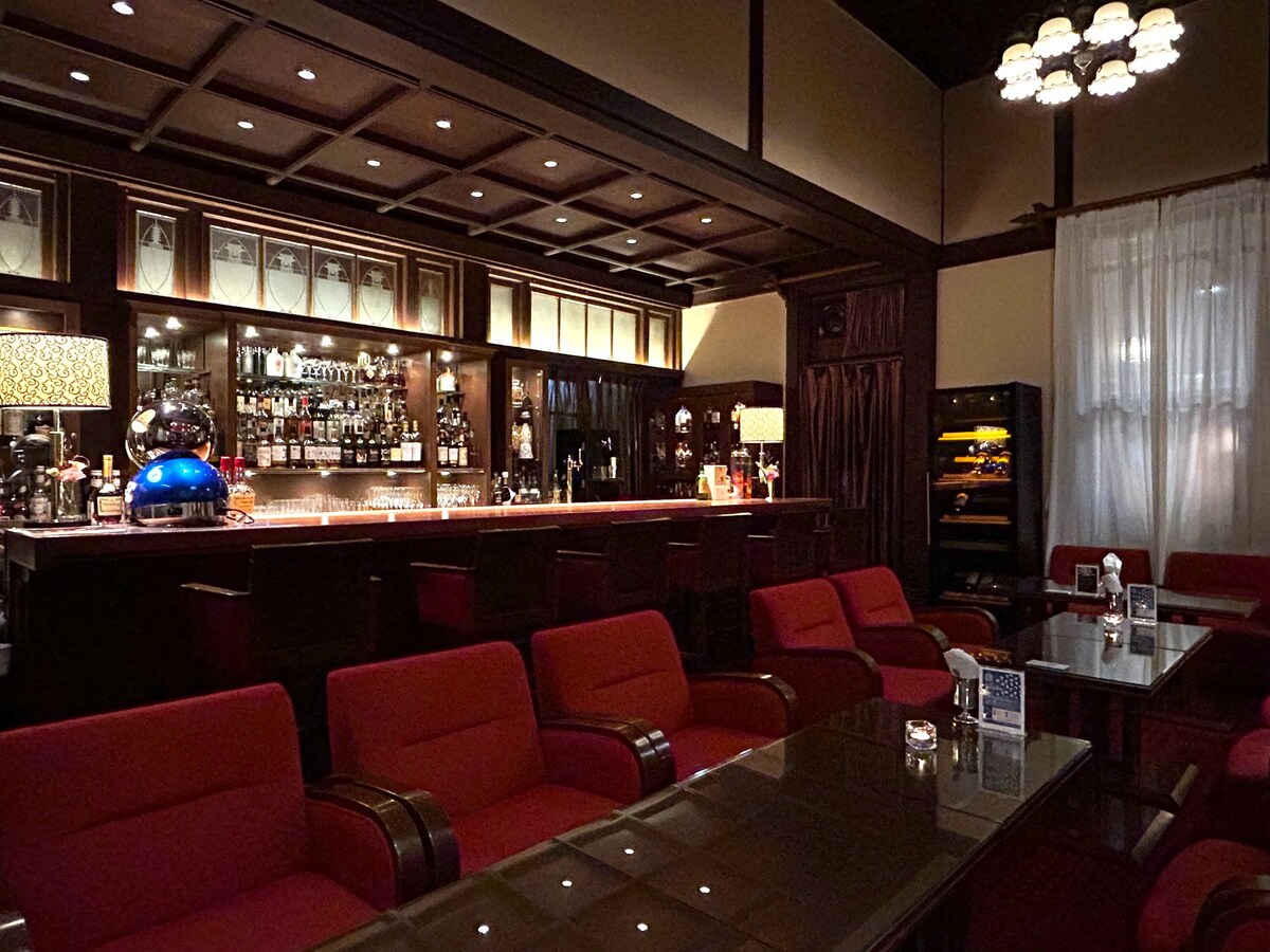 本館1階の「THE BAR」