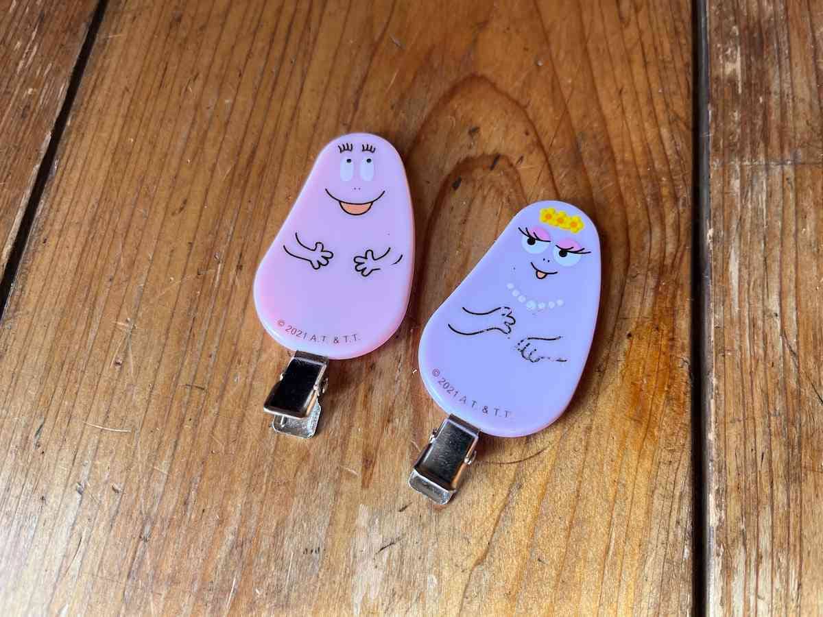 セリアの「バーバパパ＆バーバママ 前髪クリップ」