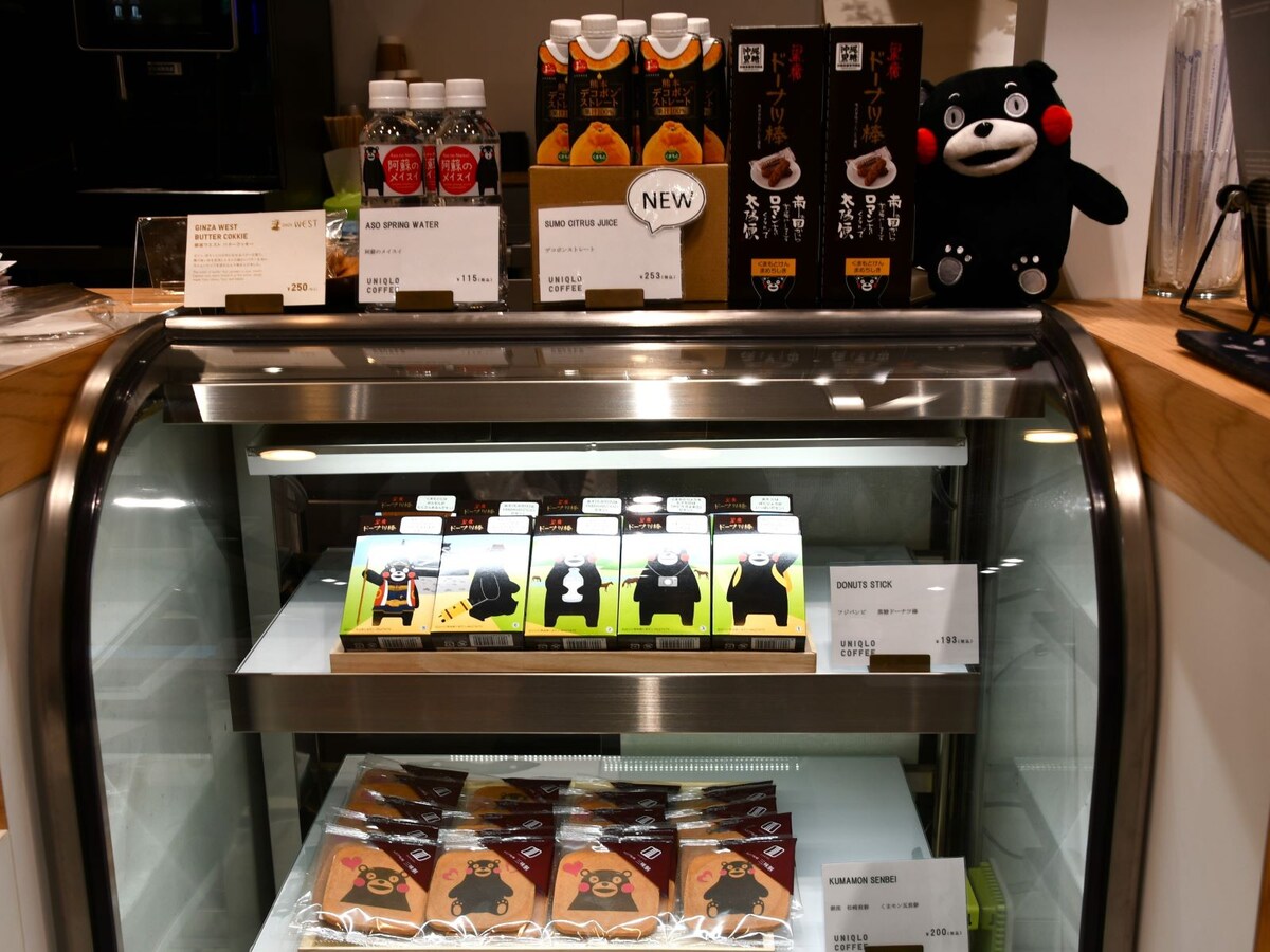 １階のUNIQLO COFFEEには熊本銘菓も（1月31日まで）