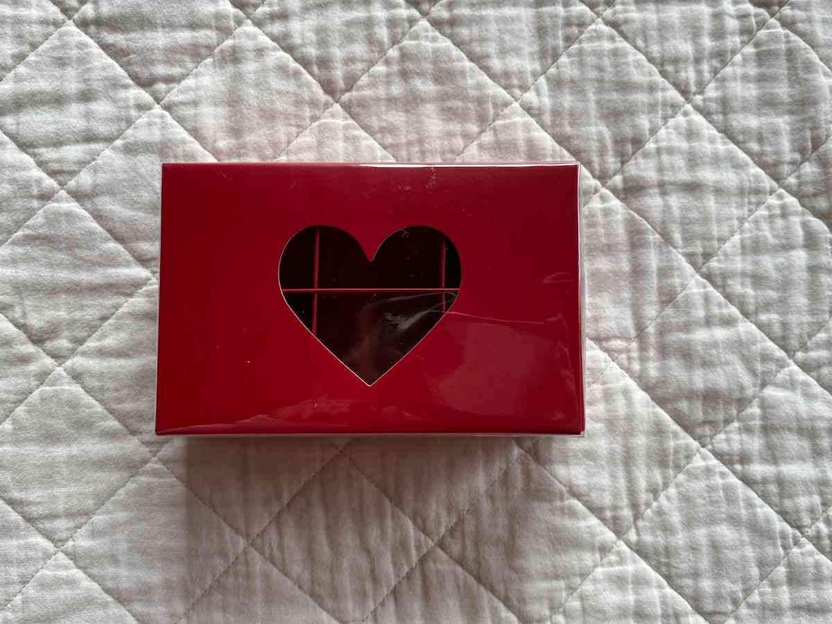 セリアの「トリュフBOX 6個用」