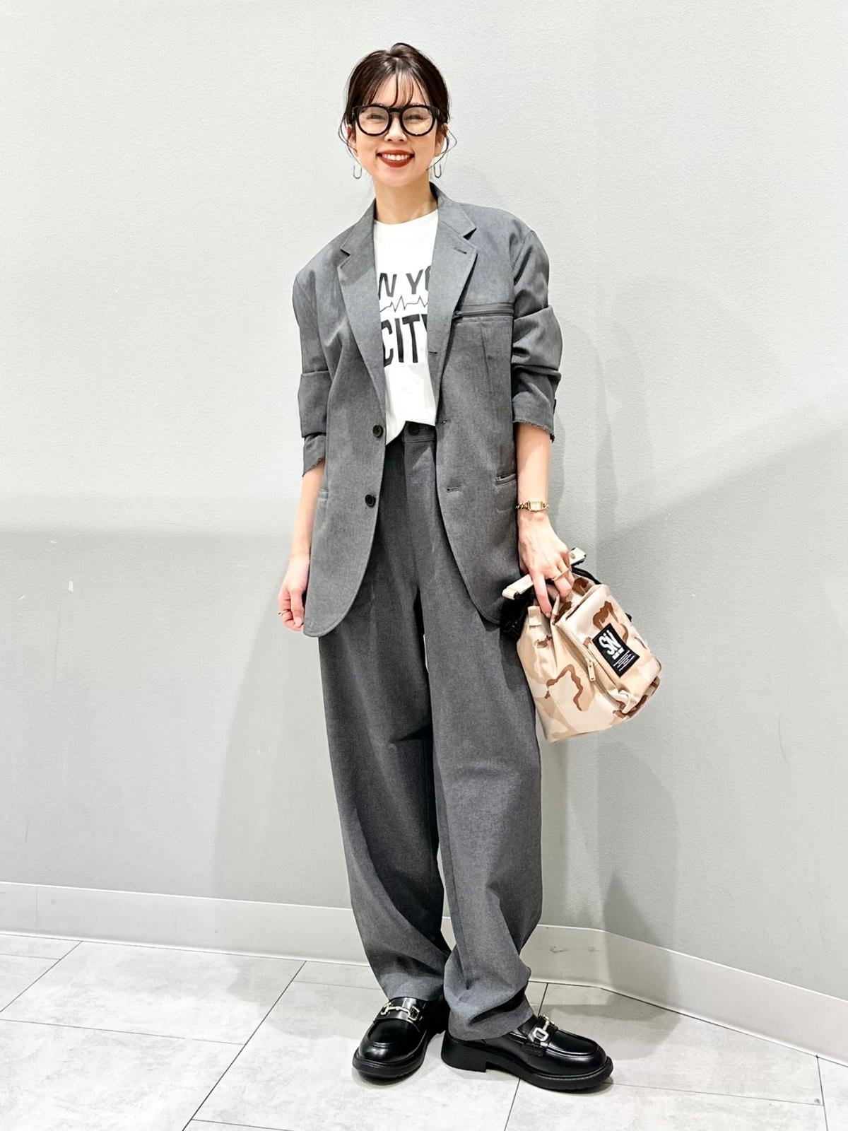 きれいめなセットアップコーデにもフィットします　出典：StyleHint