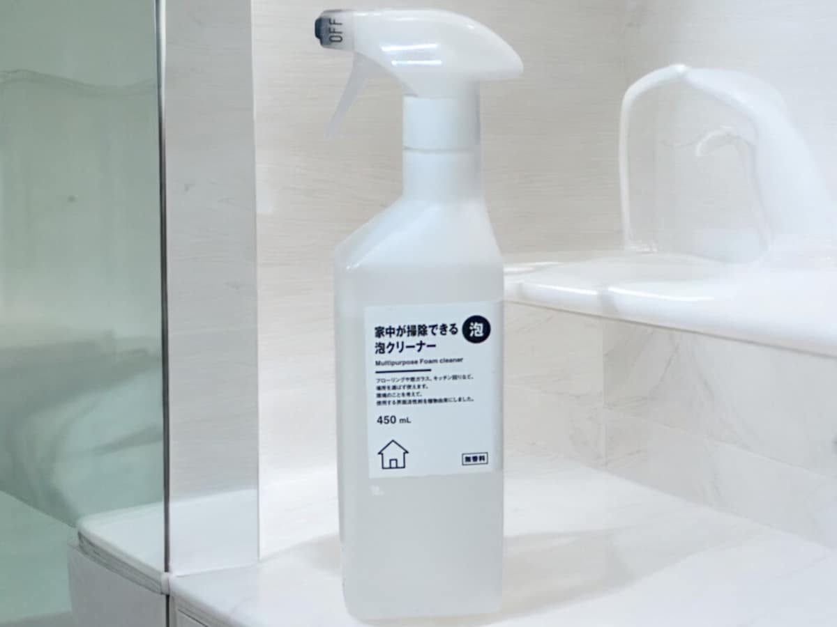 「家中が掃除できる　泡クリーナー」