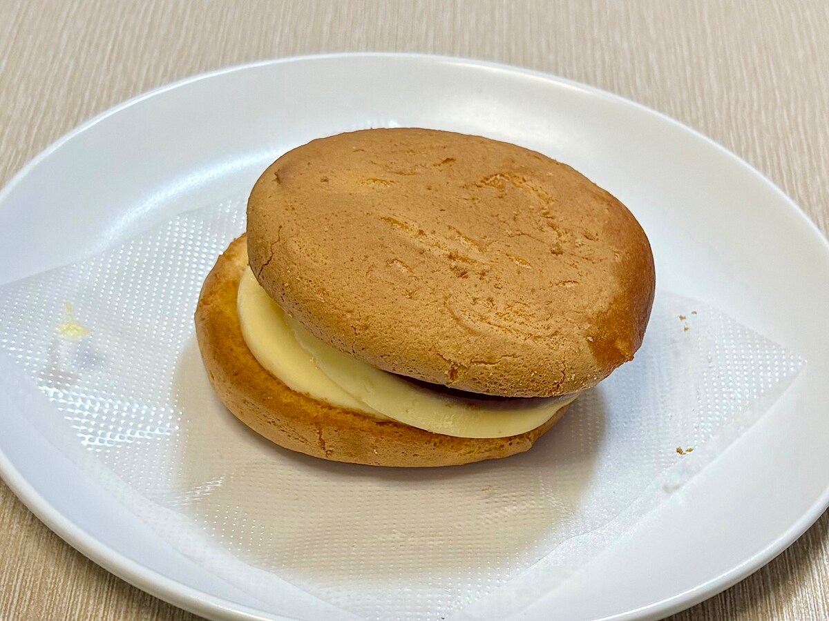 「ふわどらサンド（プリン＆ホイップ） 」324円（税込）