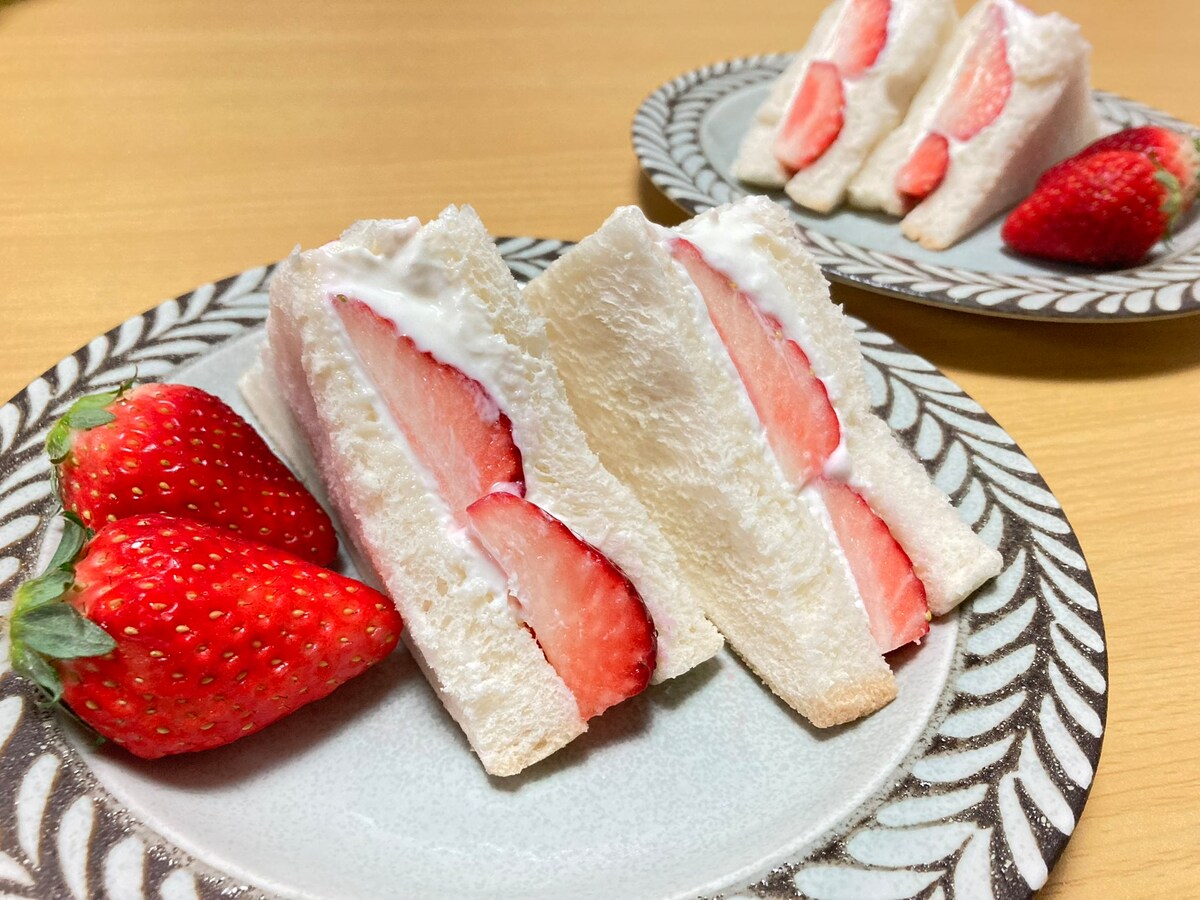生クリームがなくてもできる至高のフルーツサンド