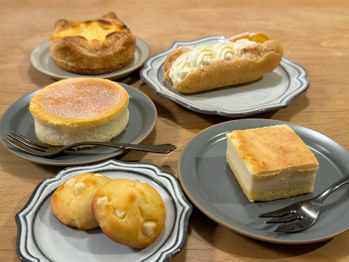 ファミマの「チーズスイーツだらけ！」