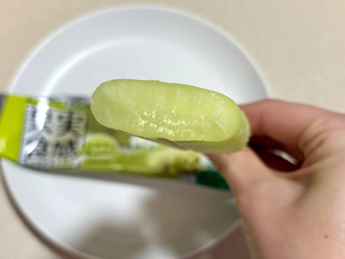 滑らかな口どけにシャインマスカットの爽やかでジューシーなおいしさが絶品！