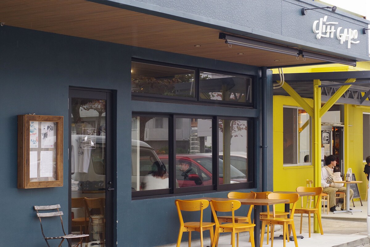 沖縄市にある「CLIFF GARO BREWING（クリフガロブルーイング）」