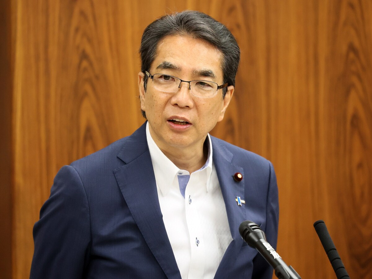 「米は買ったことがない」「売るほどあります」などの失言で辞任に追い込まれた江藤拓前農水大臣 ※写真：つのだよしお／アフロ
