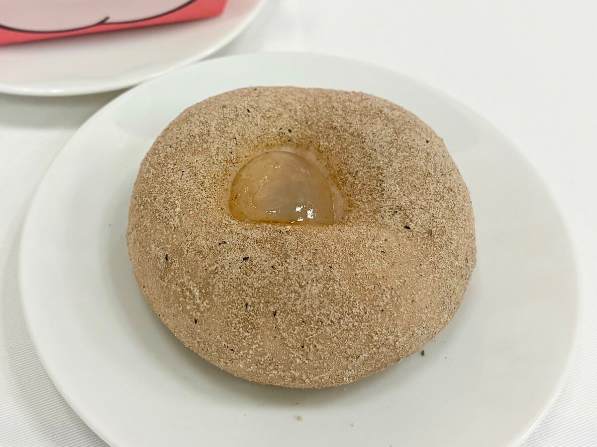 「もっちゅりん 黒糖&わらび餅」テイクアウト 226円（税込）/ イートイン 231円（税込）